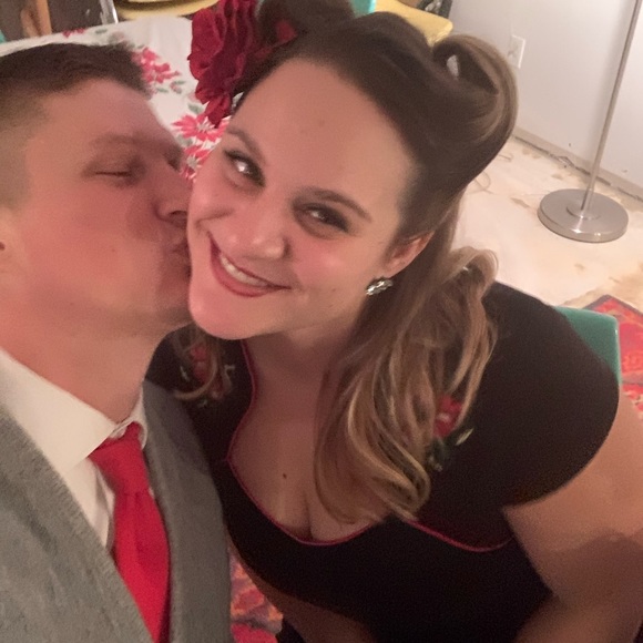 Meet Your Posher! ❤️ - Picture 2 of 2